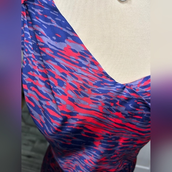 BCBGeneration One-Shoulder Cocktail Dress in Raspberry Red Size 6 - Picture 6 of 9